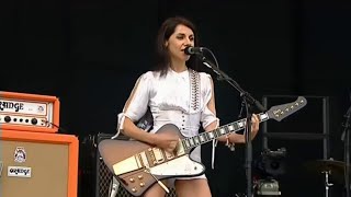 PJ Harvey - &quot;Dress&quot; Live (V Festival 2003 - August 17th, 2003 HD