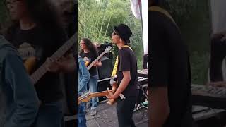 Download lagu salam untuk dia mp3