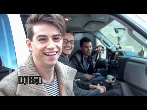 The Downtown Fiction - BUS INVADERS Ep. 738