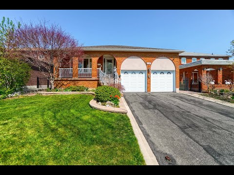 157 Dunstan Crescent, Woodbridge Home for Sale - Real Estate Properties for Sale