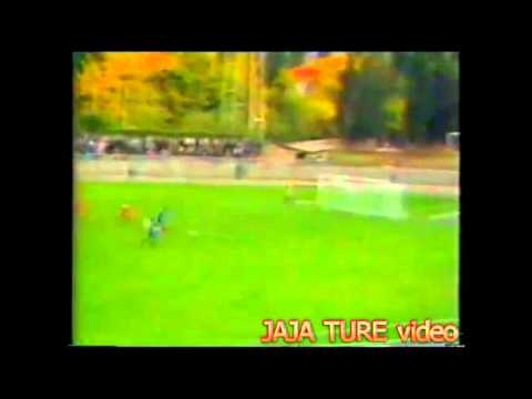 Velez- Dinamo Z.  3:1 (3 Nov.  1985)