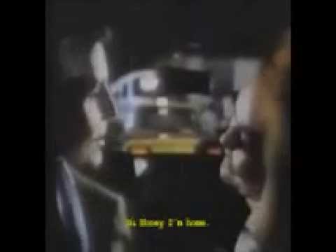 Szexi reklám a hiénának