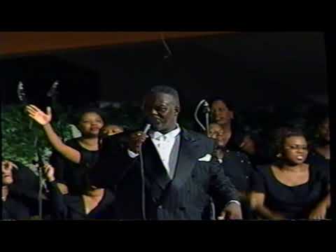 Rev. Timothy Wright & The B/J Mass Choir - I Give You Praise
