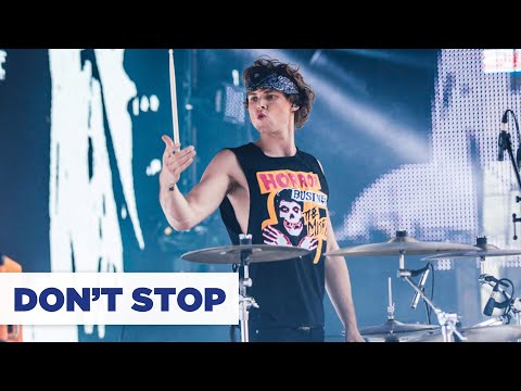 5 Seconds Of Summer - Don't Stop (Summertime Ball 2014)
