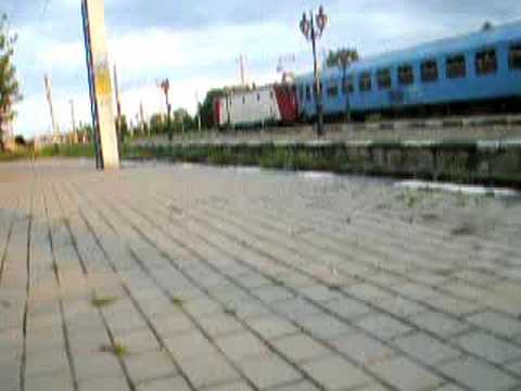 Trenului accelerat 1834 Timisoara Nord - Iasi pleaca din Suceava cu EA086 - 2008