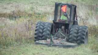 preview picture of video 'Large brush hog on pipe line'