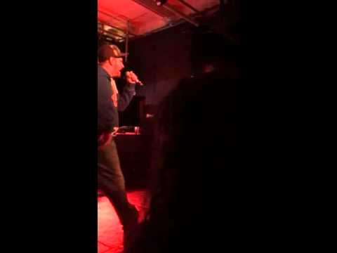 Stylamite vs dr uflätig dée