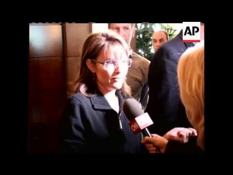 Speaking to reporters in Phoenix Wednesday, Alaska Governor Sarah Palin blamed the economy as the ma