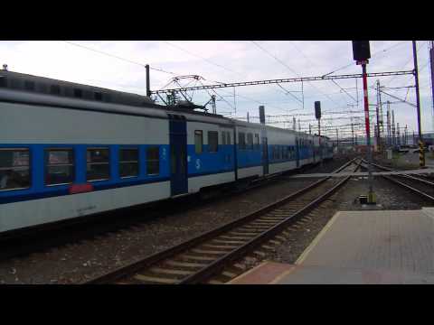 Příjezd ČD 451.098/056