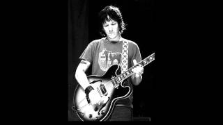 Elliott Smith - Confidence Artist (So Many People) Live 10-14-99 (Unreleased Song)