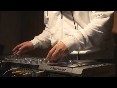 Dj GoldenGomez' February 2010 TenMinMix - House