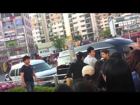 130505 SHINee fan signing