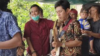 Download lagu Kelapon pancit artis kampong yg ngetop BAGAS BAND mp3 Download lagu Kelapon pancit artis kampong yg ngetop BAGAS BAND mp3