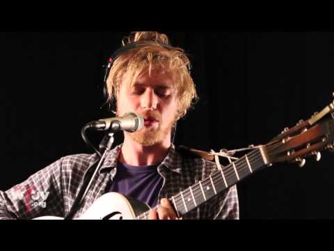 Johnny Flynn - "The Lady Is Risen" (Live at WFUV)