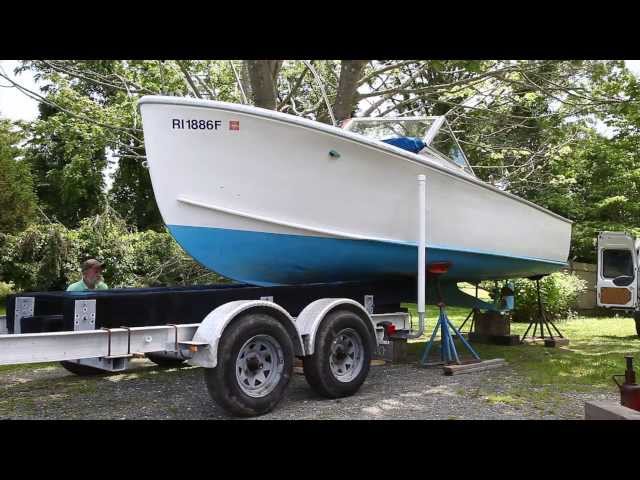 How to properly take your boat off its trailer with Master Shipwright Louis Sauzedde