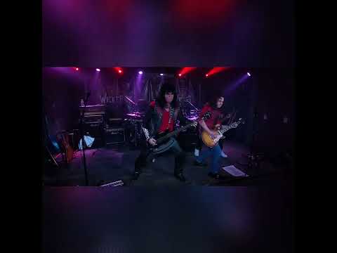 "PARASITE"  REVENGE KISS