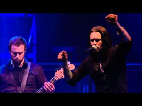 Alter Bridge - In Loving Memory Live (with lyrics) HD