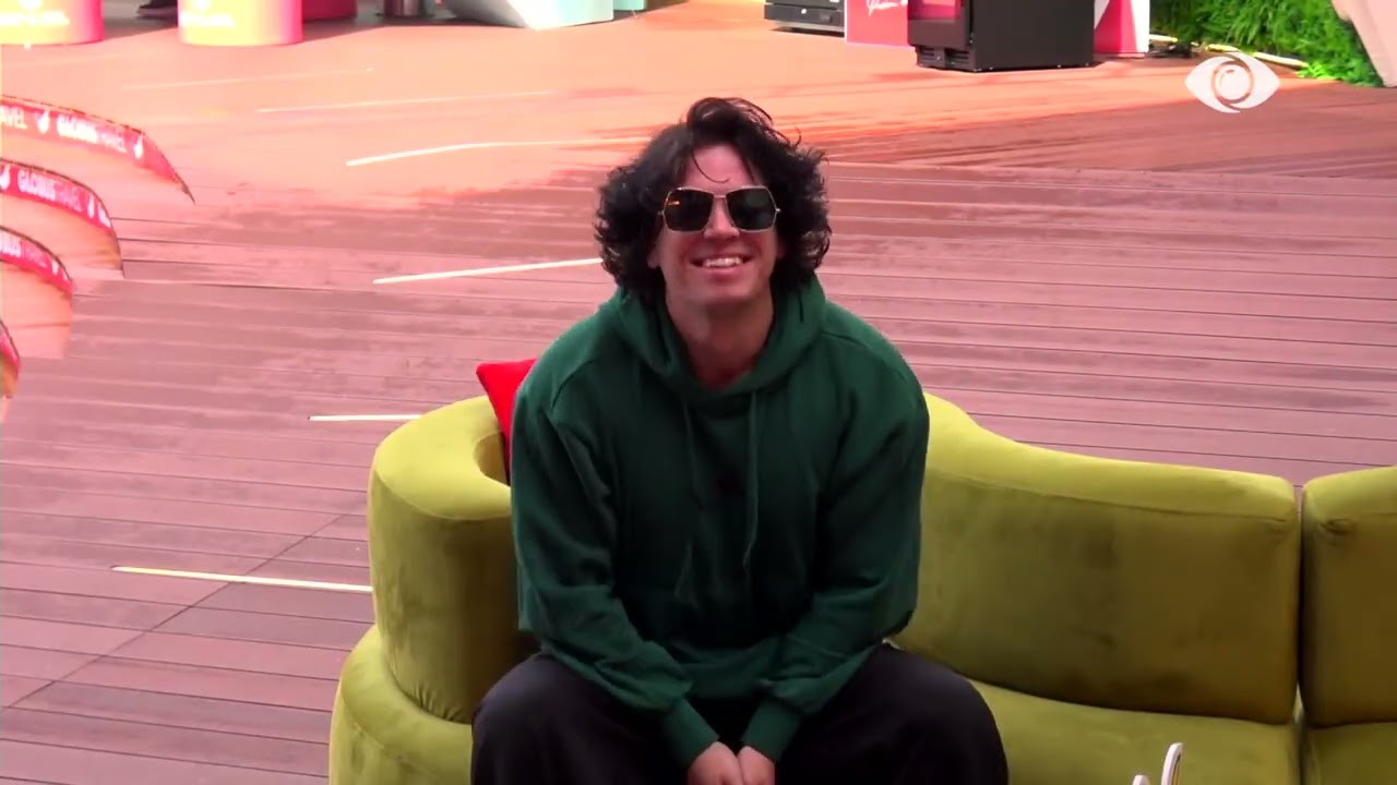 Je lojtar i mbaruar/ Vijon debati mes Mateos dhe Malit