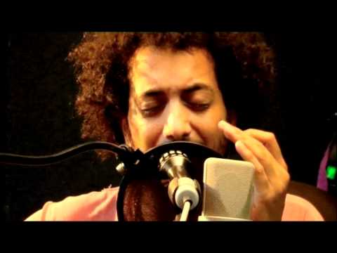 download lagu mp3 mp4 Yemen Blues Um Min Al Yaman, download lagu Yemen Blues Um Min Al Yaman gratis, unduh video klip Yemen Blues Um Min Al Yaman