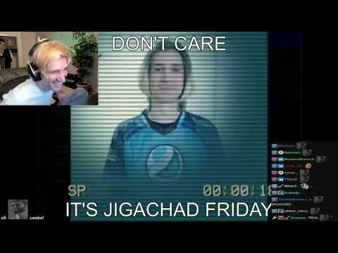 xQc reacts to reddit