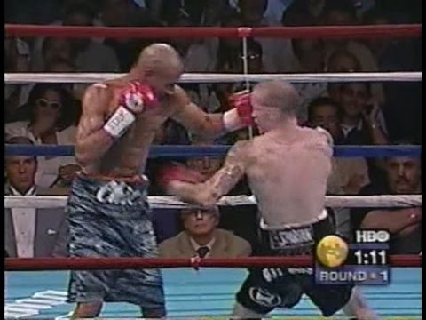 Corrales Vs Manfredy First Knockdown