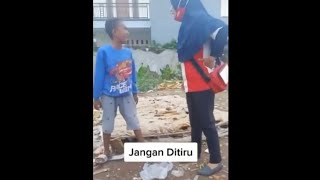 Download lagu VIRAL!! SEORANG ANAK KECIL YANG SEDANG ADU MULUT DENGAN ORANG TUA mp3 Download lagu VIRAL!! SEORANG ANAK KECIL YANG SEDANG ADU MULUT DENGAN ORANG TUA mp3