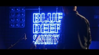 BLUE DEEP SHORTS „Phones” / otwARTa scene Live