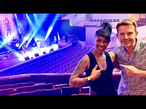 5* 🌎 Talent 👏 Meet Elesha Moses @ Tina & Whitney 🇬🇧 Tour 😳 Britain HAS Talent (Just Not On 📺)