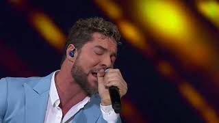 David Bisbal cantando El ruido, la voz México 2022.￼