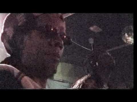 Ras Kuntus Chanting on King Earthquake - 2002