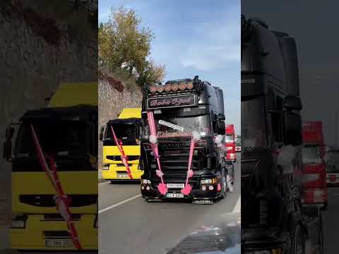 düğünümüzü yaptık hayırlısıyla  oğul a ömür mutlu mutluluklar (görüntü iyi olmayabilir) saygılar