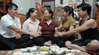Download lagu A truly meaningful and happy family meal—a simple wish that Mother Thu shared with her children. mp3