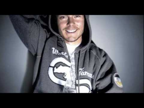 Emilush & Caustic - Hey Ft.Byz