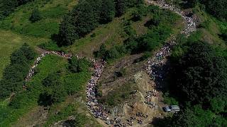 Tausende nehmen an Friedensmarsch in Bosnien für Opfer von Srebrenica teil