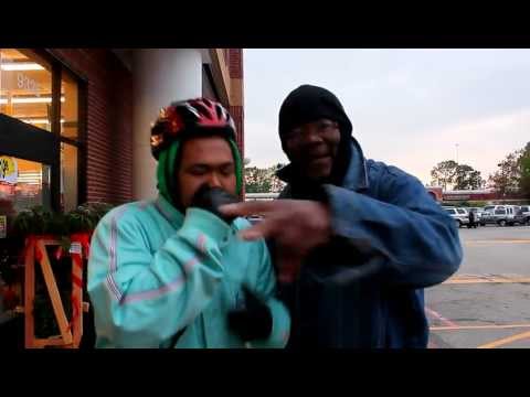 AQ Flow do a Street Jamming