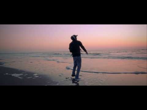 Robertino - De Fles (Officiële Videoclip)