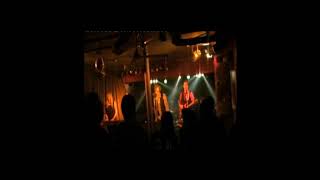 The Seasicks - kicked out - kicked in (Dead Moon)