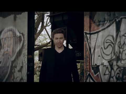 Saturn Magic - Ghost Pips by Izzat Dzid & Peter Eggink - Trick