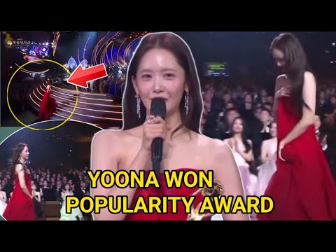YOONA WON POPULARITY AWARD AT THE 46TH BLUE DRAGON FILM AWARDS.
