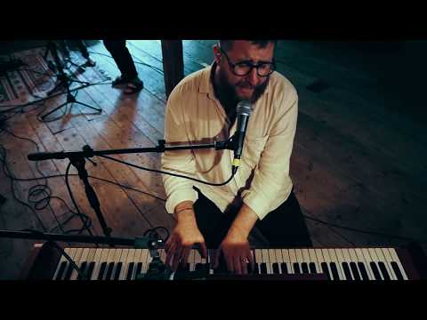 Riike Mo - Now // Live session in Sorunda at Åkerby Gård.