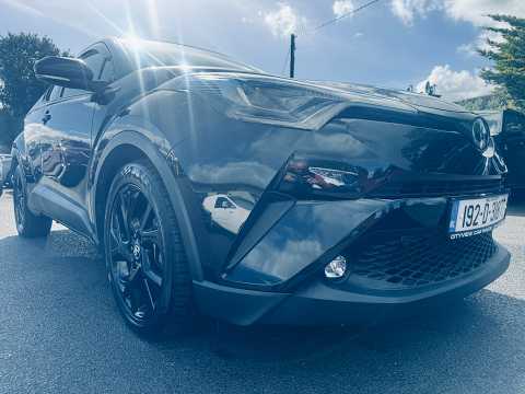Toyota C-HR 1.8 Petrol/Hybrid Automatic DAA-ZYX10 - Image 2