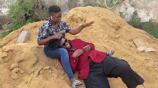 Download lagu Kassim Dougoutigui - Le dragueur mytho mp3