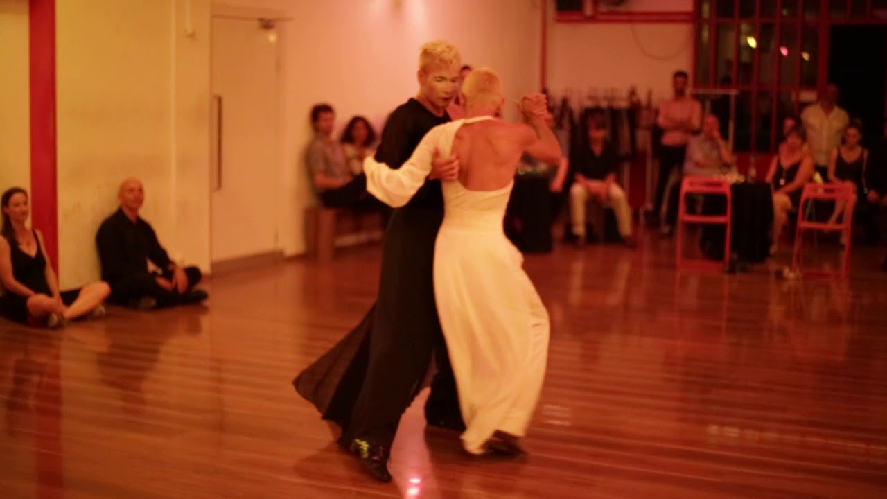 Juan Pablo Ramirez and Daniel Arroyo at Milonga Dulzura, Renens, 08.06.2018. Tango 2