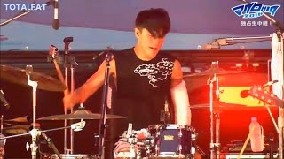 Download lagu TOTALFAT - AMAZING BUNTA STILL ROCKS WITH JUST ONE HAND (TOTALFAT LIVE 2016) mp3 Download lagu TOTALFAT - AMAZING BUNTA STILL ROCKS WITH JUST ONE HAND (TOTALFAT LIVE 2016) mp3