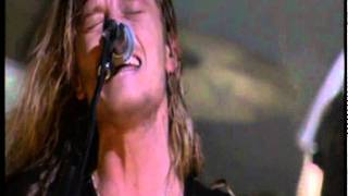 Puddle of Mudd Cloud 9 Live HQ [Striking That Familiar Chord DVD]