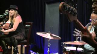 ZZ Ward - Move Like You Stole It (Bing Lounge)