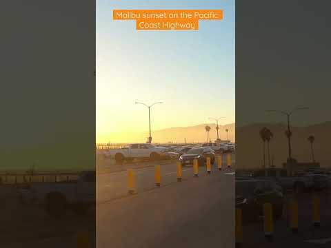 Malibu sunset in the PCH 🌅 #malibu #california #sunset #pch #pacificcoasthighway