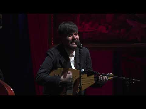 Simion Bogdan-Mihai și Taraful din Naipu - Cât lumea te mai privește