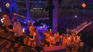 André RIeu - Conquest of Paradise & Soldatenchor (Amsterdam Arena 2009)