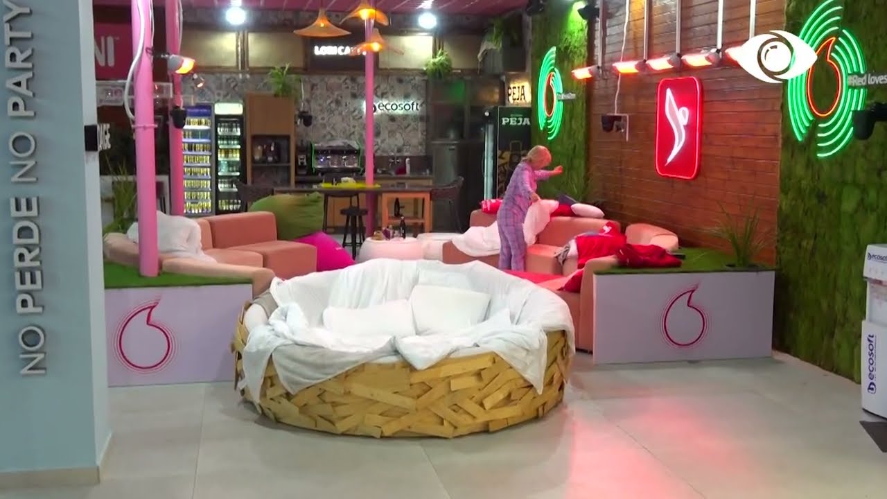 Një natë e kaluar jashtë me qëllimin për të surprizuar Tanin